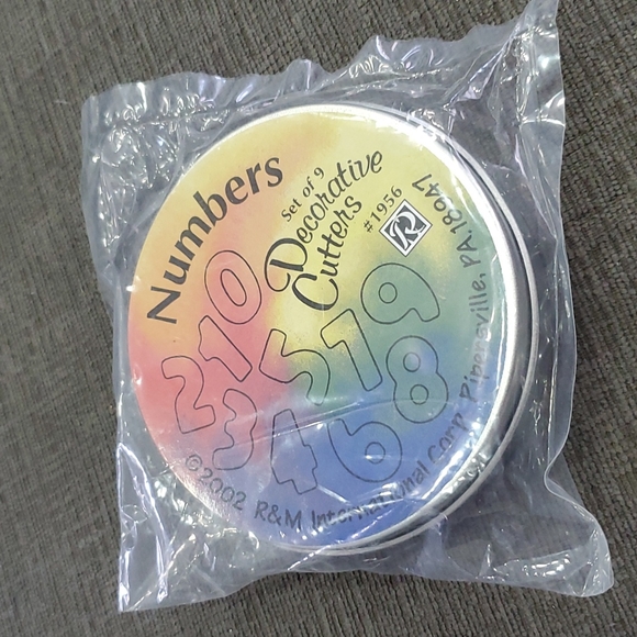 💥50% sale💥R&M International Mini Number Cookie Cutters, 9-Piece Set #1137 - Picture 4 of 4